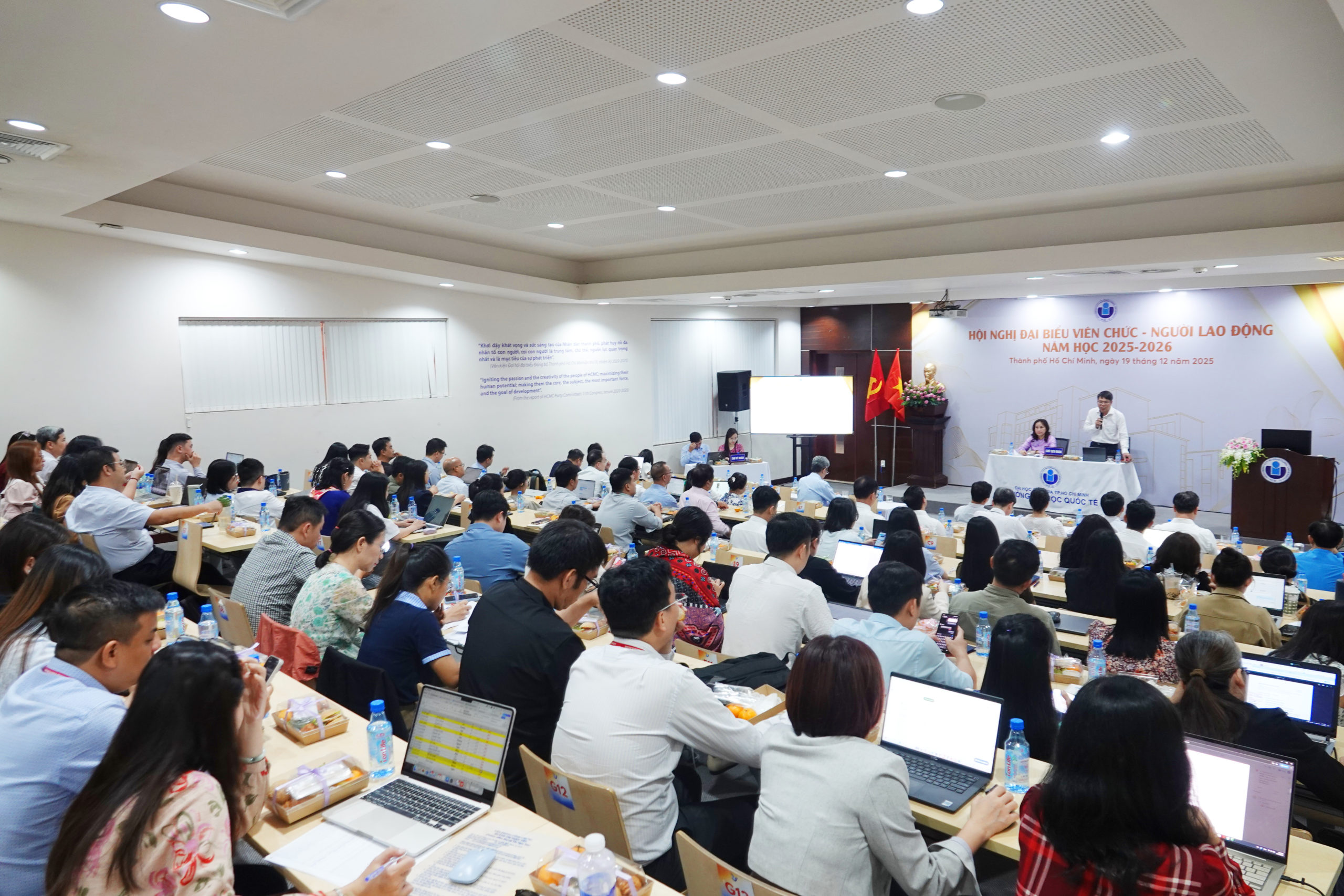 Cuộc thi đầu tư chưng khoán thực tế RongViet Invest 2024 đã chính thức quay trở lại